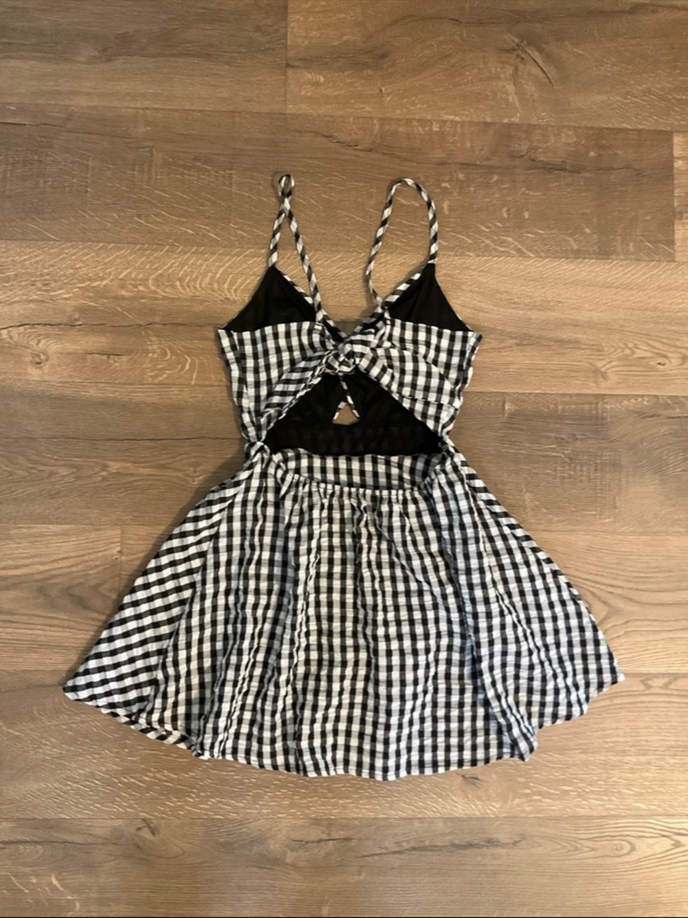 Black white gingham spaghetti strap back cutout mini dress, S - Picture 3 of 9